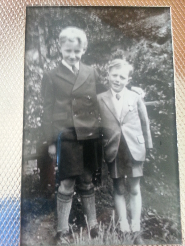 Frank and John Steele as children.jpg